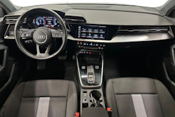 valkoinen Audi A3 2022 kuva 7.