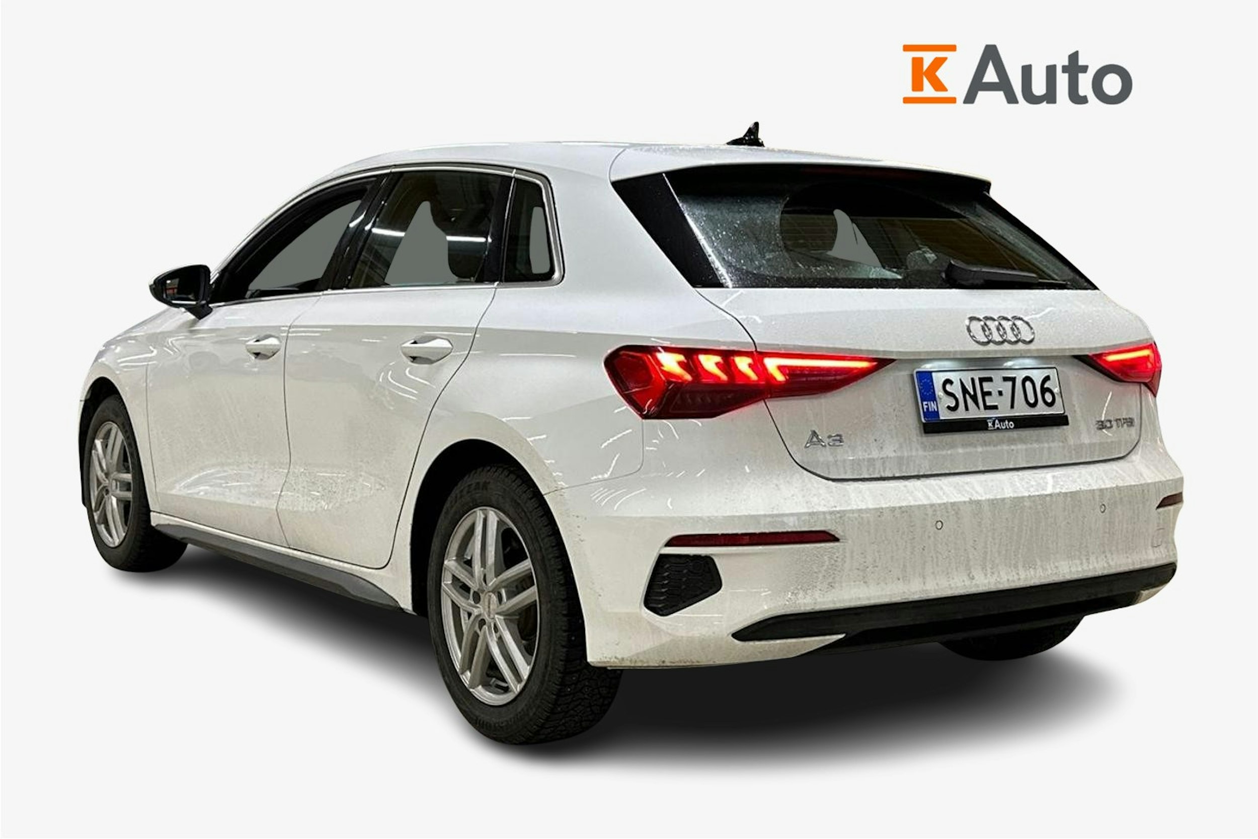 valkoinen Audi A3 2022 kuva 2.