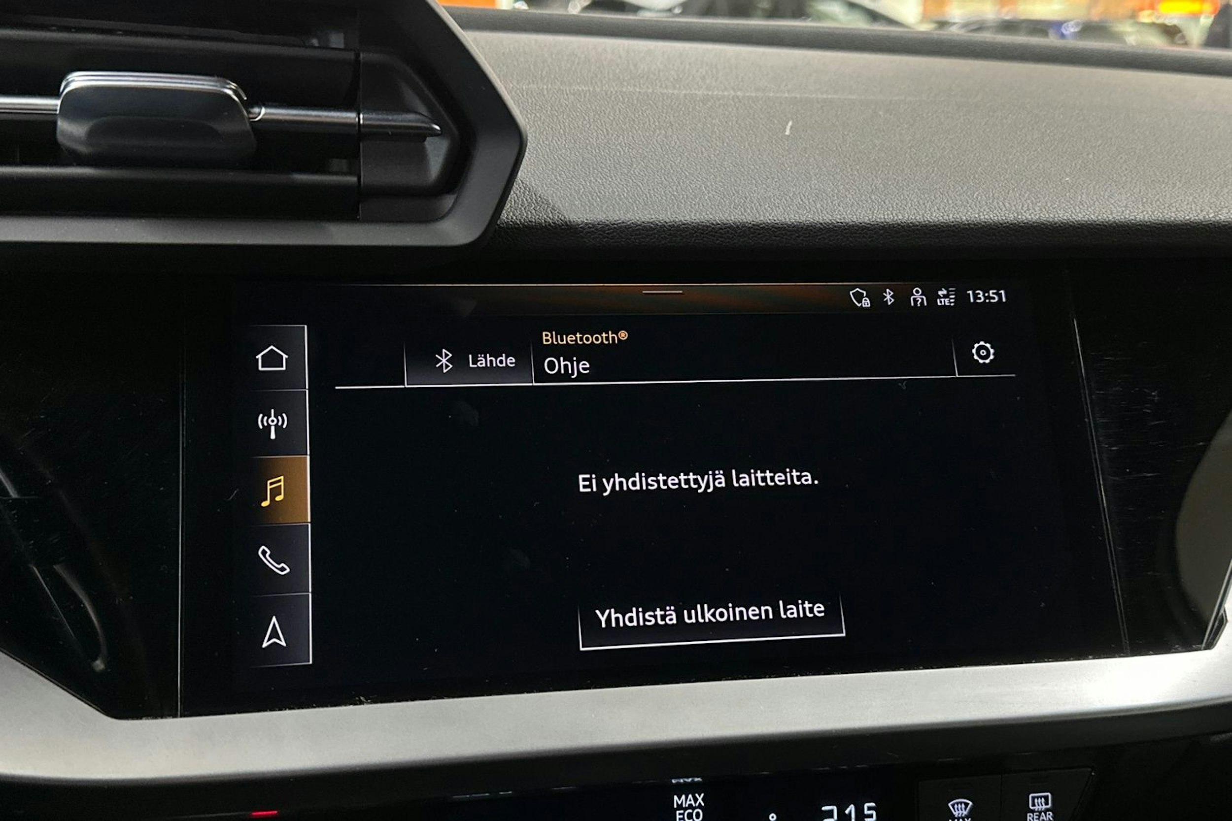 valkoinen Audi A3 2022 kuva 14.