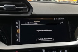 valkoinen Audi A3 2022 kuva 14.