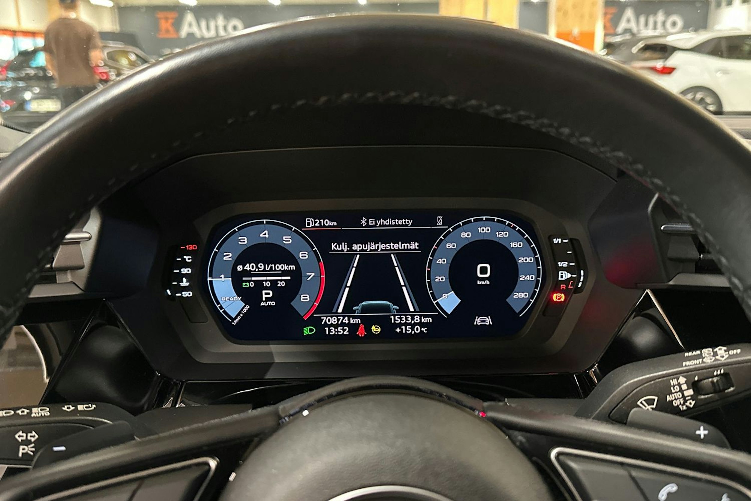 valkoinen Audi A3 2022 kuva 18.