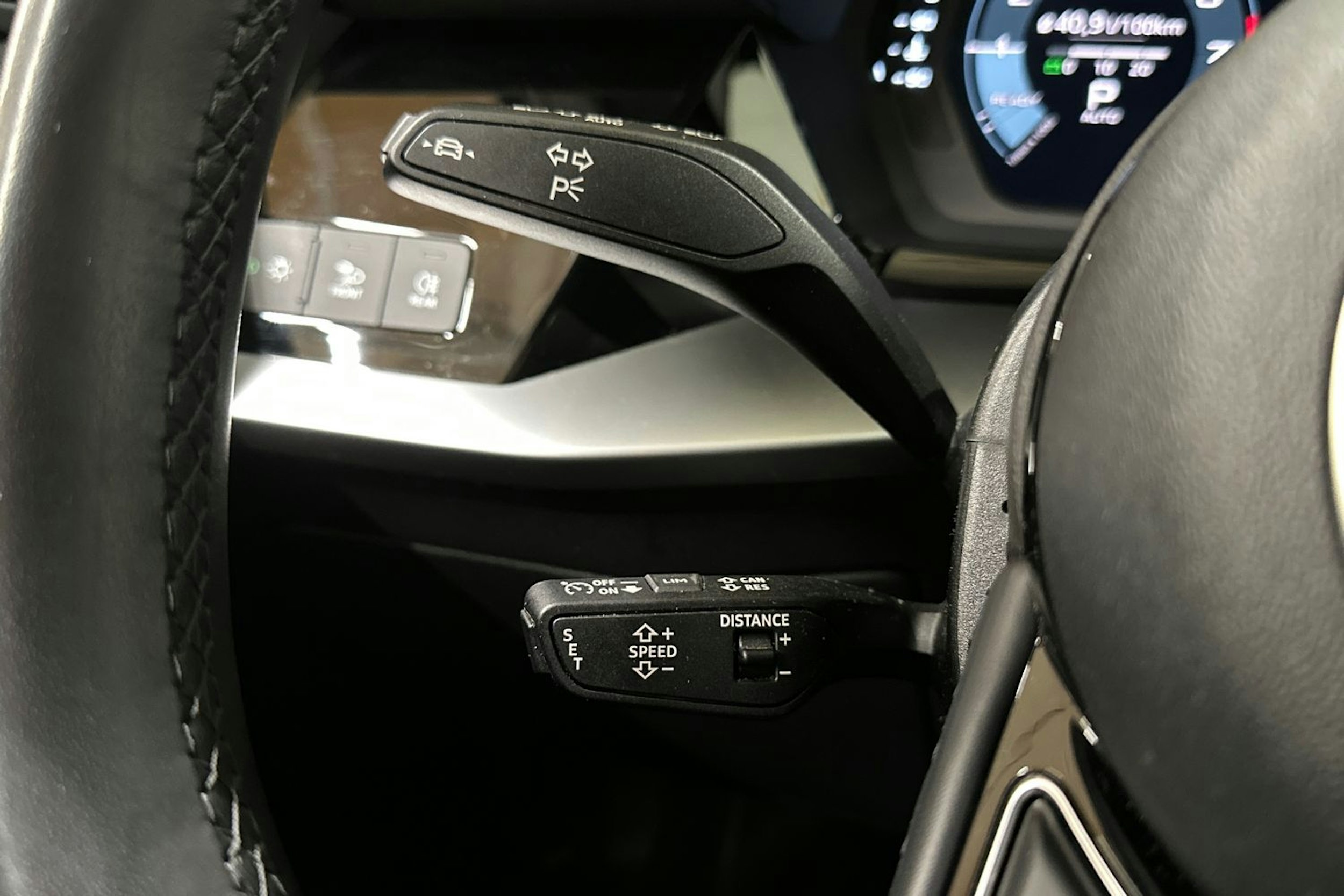 valkoinen Audi A3 2022 kuva 19.