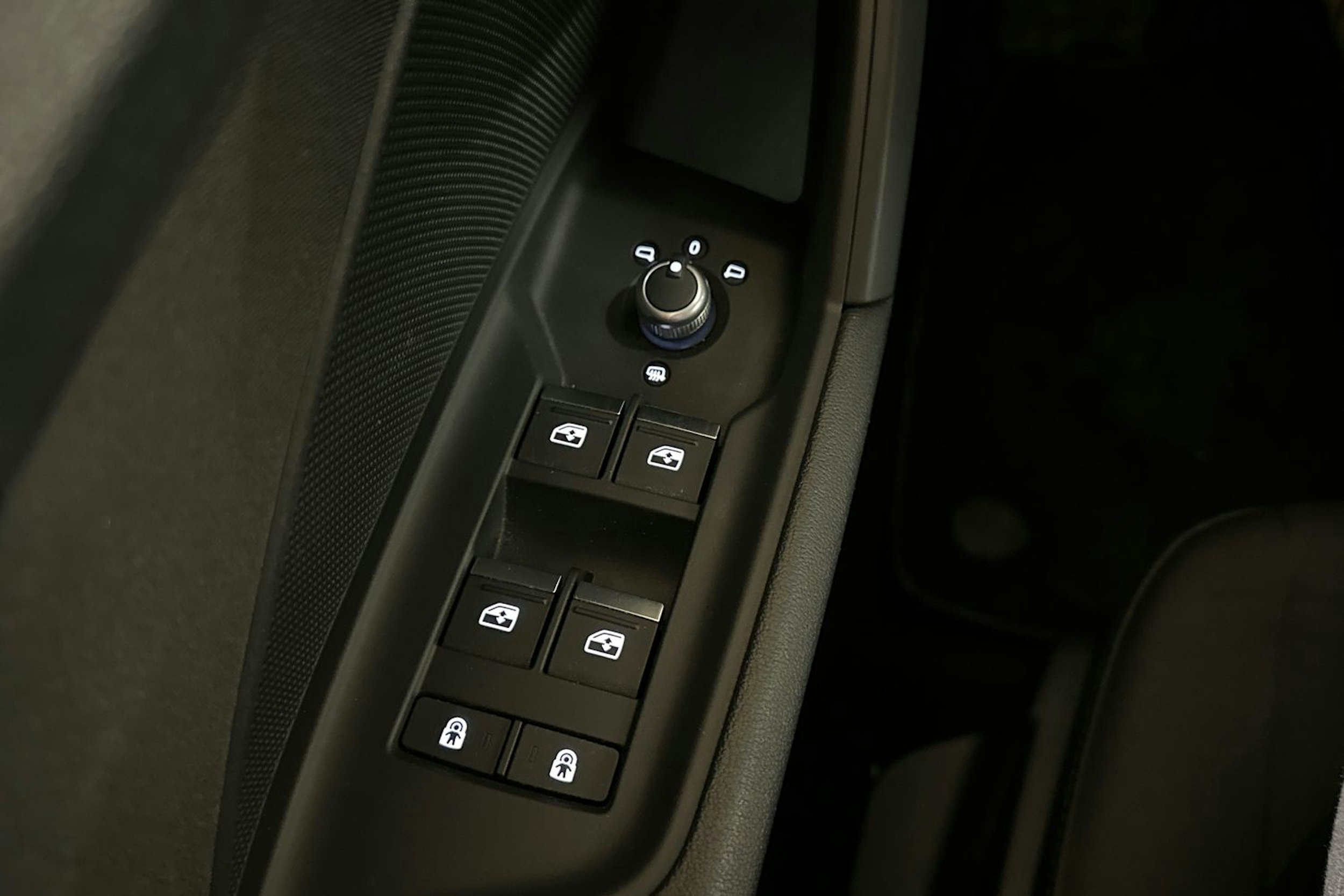 valkoinen Audi A3 2022 kuva 23.