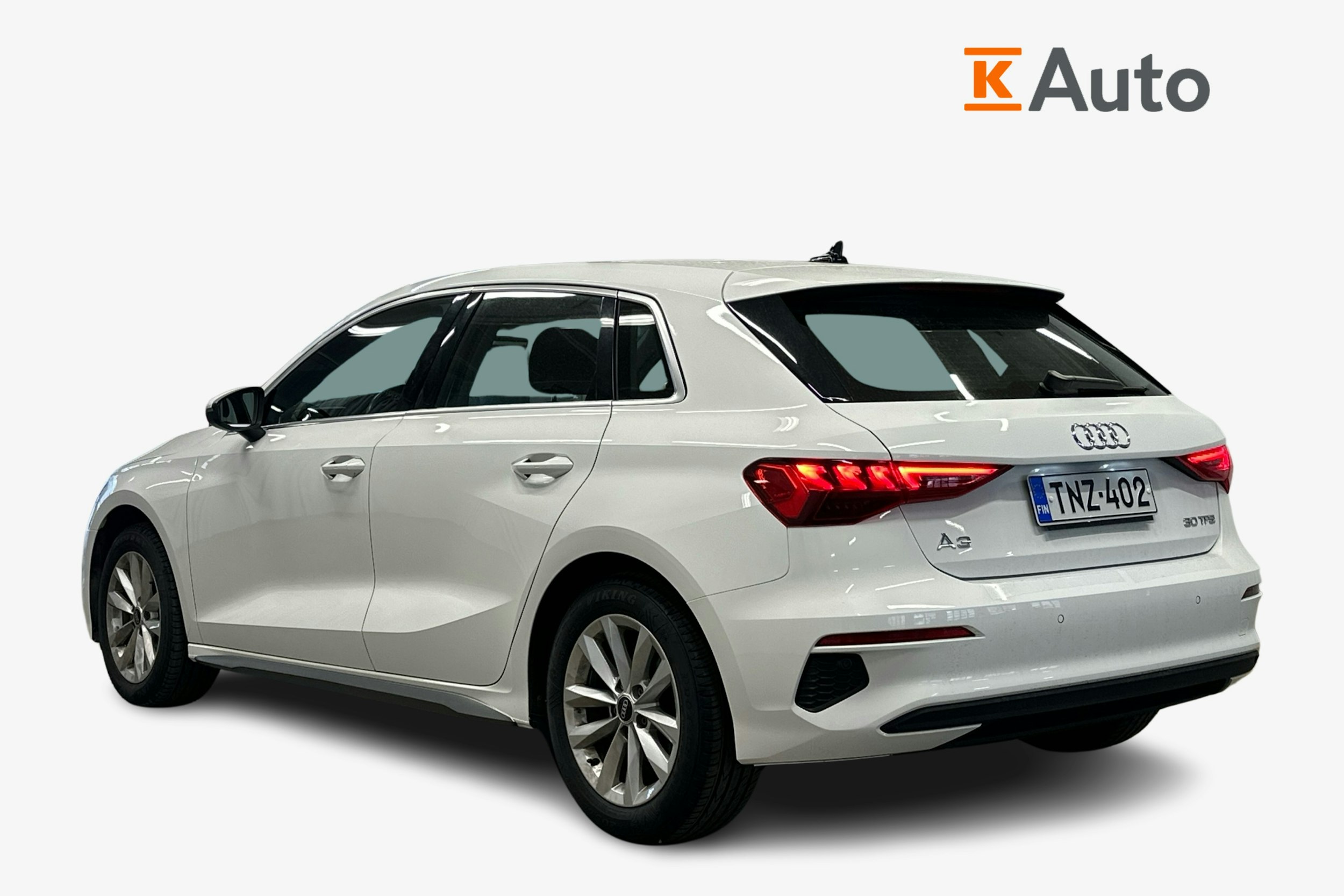 valkoinen Audi A3 2022 kuva 2.
