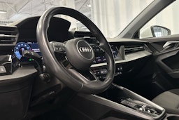 valkoinen Audi A3 2022 kuva 3.
