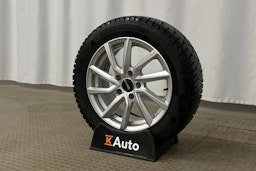 valkoinen Audi A3 2022 kuva 13.