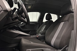 valkoinen Audi A3 2022 kuva 15.