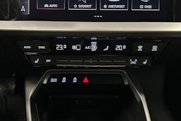 valkoinen Audi A3 2022 kuva 22.