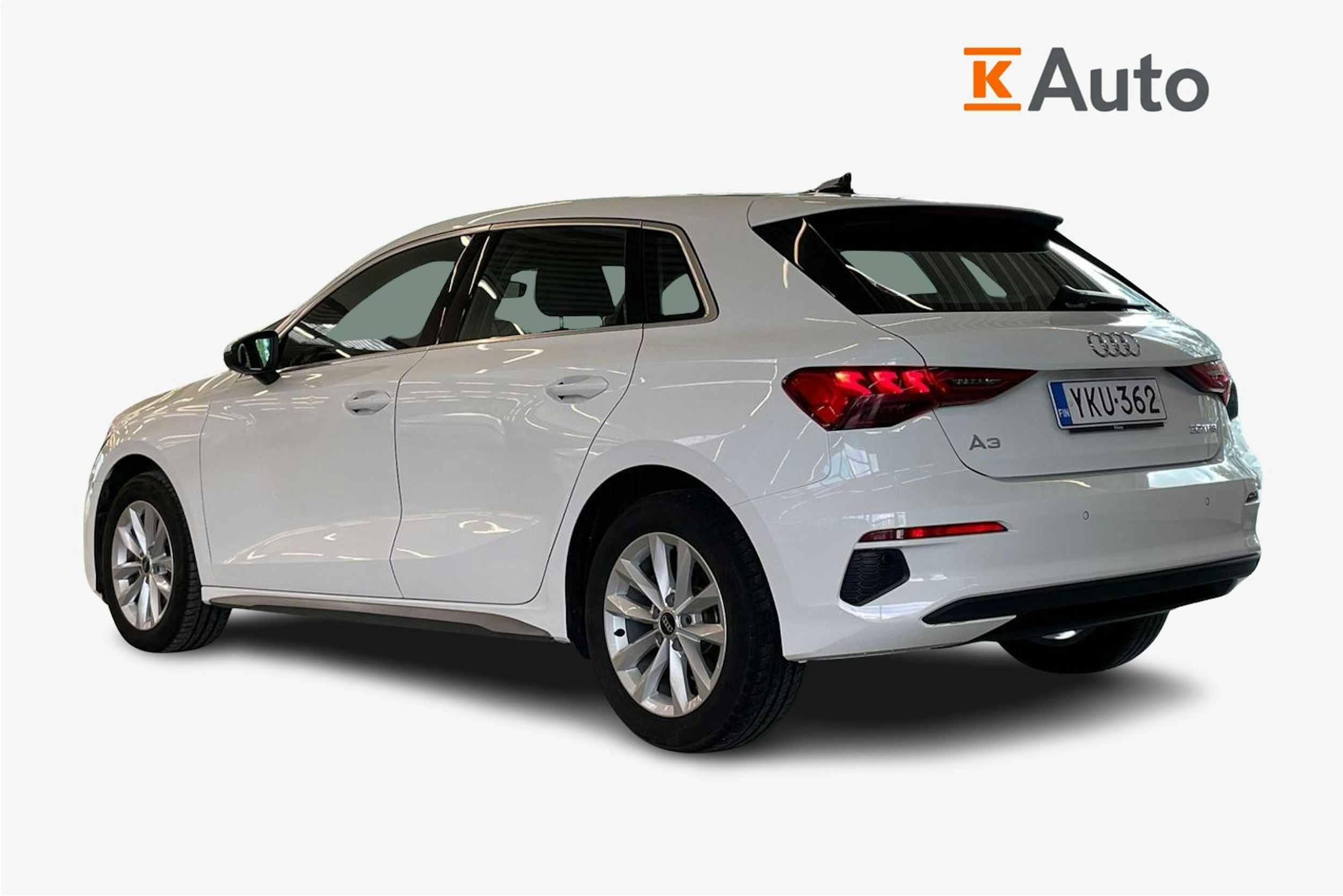 valkoinen Audi A3 2022 kuva 2.