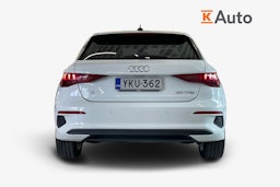 valkoinen Audi A3 2022 kuva 3.