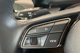valkoinen Audi A3 2022 kuva 17.