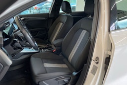 valkoinen Audi A3 2022 kuva 28.