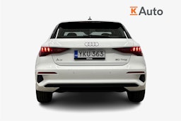 valkoinen Audi A3 2022 kuva 3.
