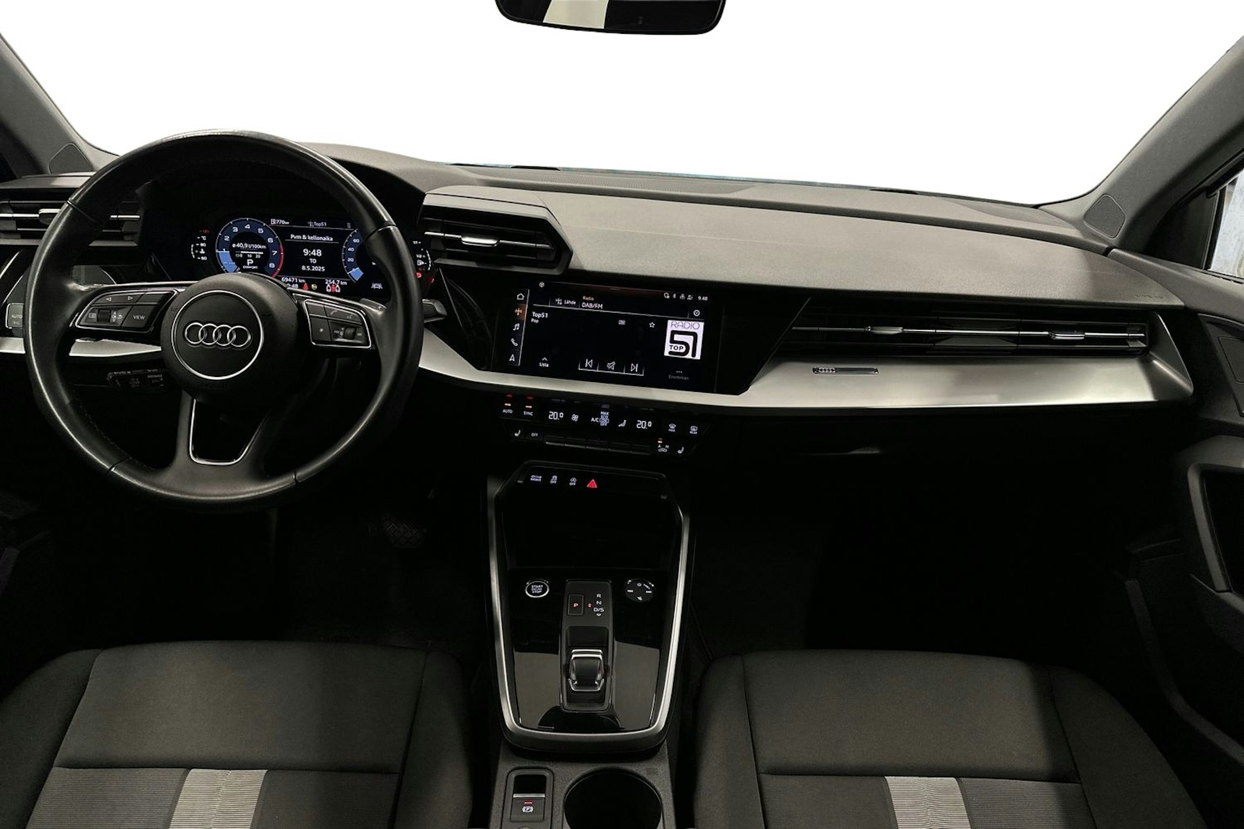 valkoinen Audi A3 2022 kuva 9.