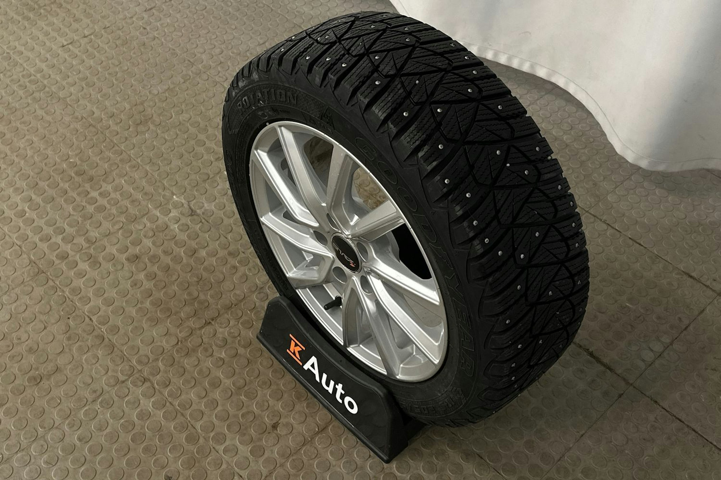 valkoinen Audi A3 2022 kuva 13.