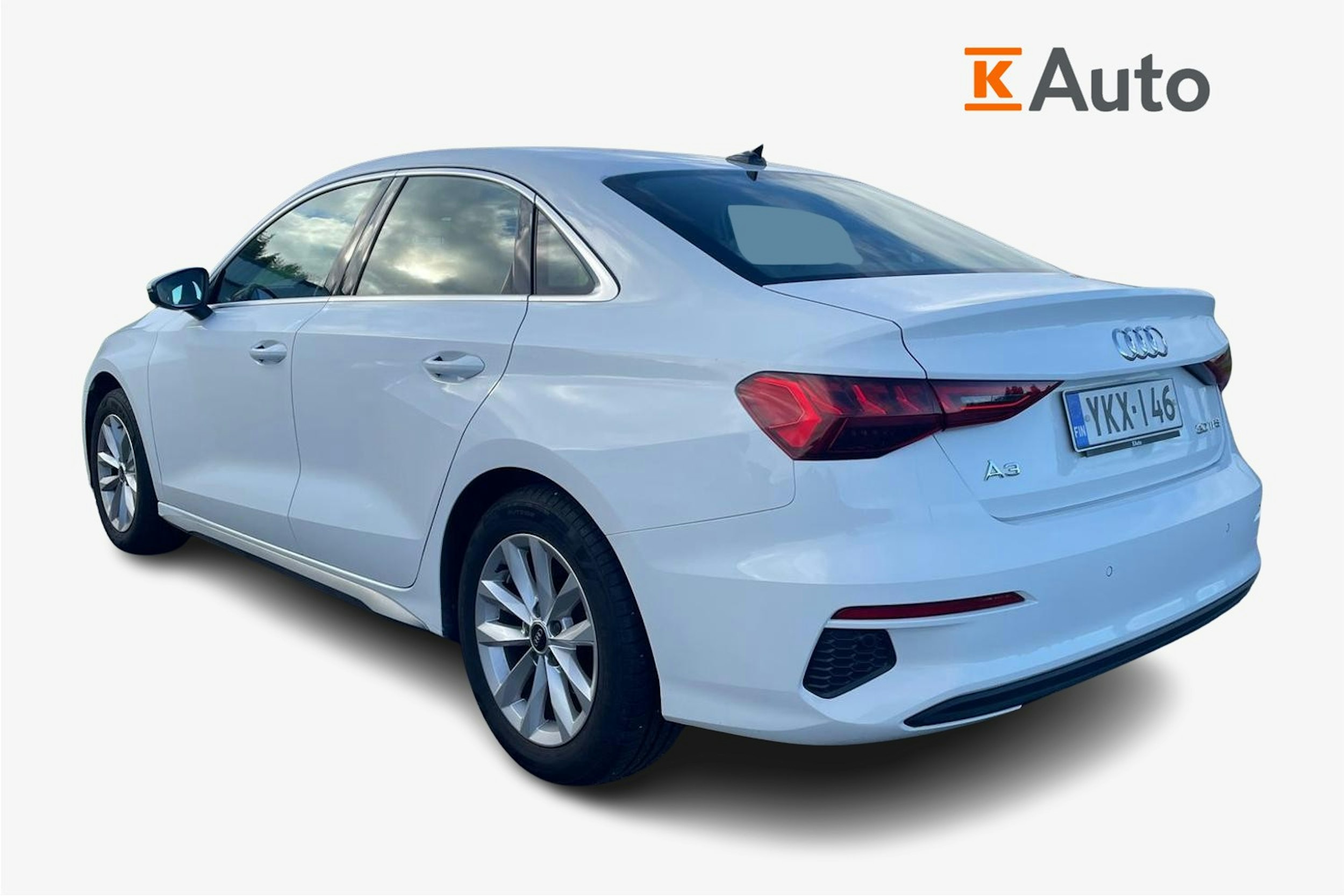 valkoinen Audi A3 2022 kuva 2.