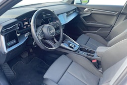 valkoinen Audi A3 2022 kuva 3.