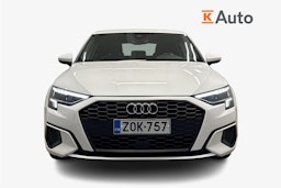 valkoinen Audi A3 2022 kuva 5.