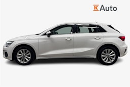 valkoinen Audi A3 2022 kuva 6.