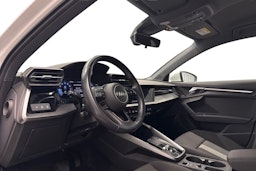 valkoinen Audi A3 2022 kuva 7.