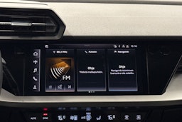 valkoinen Audi A3 2022 kuva 19.