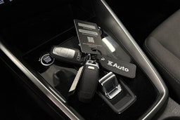 valkoinen Audi A3 2022 kuva 25.