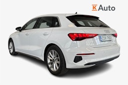 valkoinen Audi A3 2022 kuva 2.