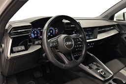 valkoinen Audi A3 2022 kuva 7.