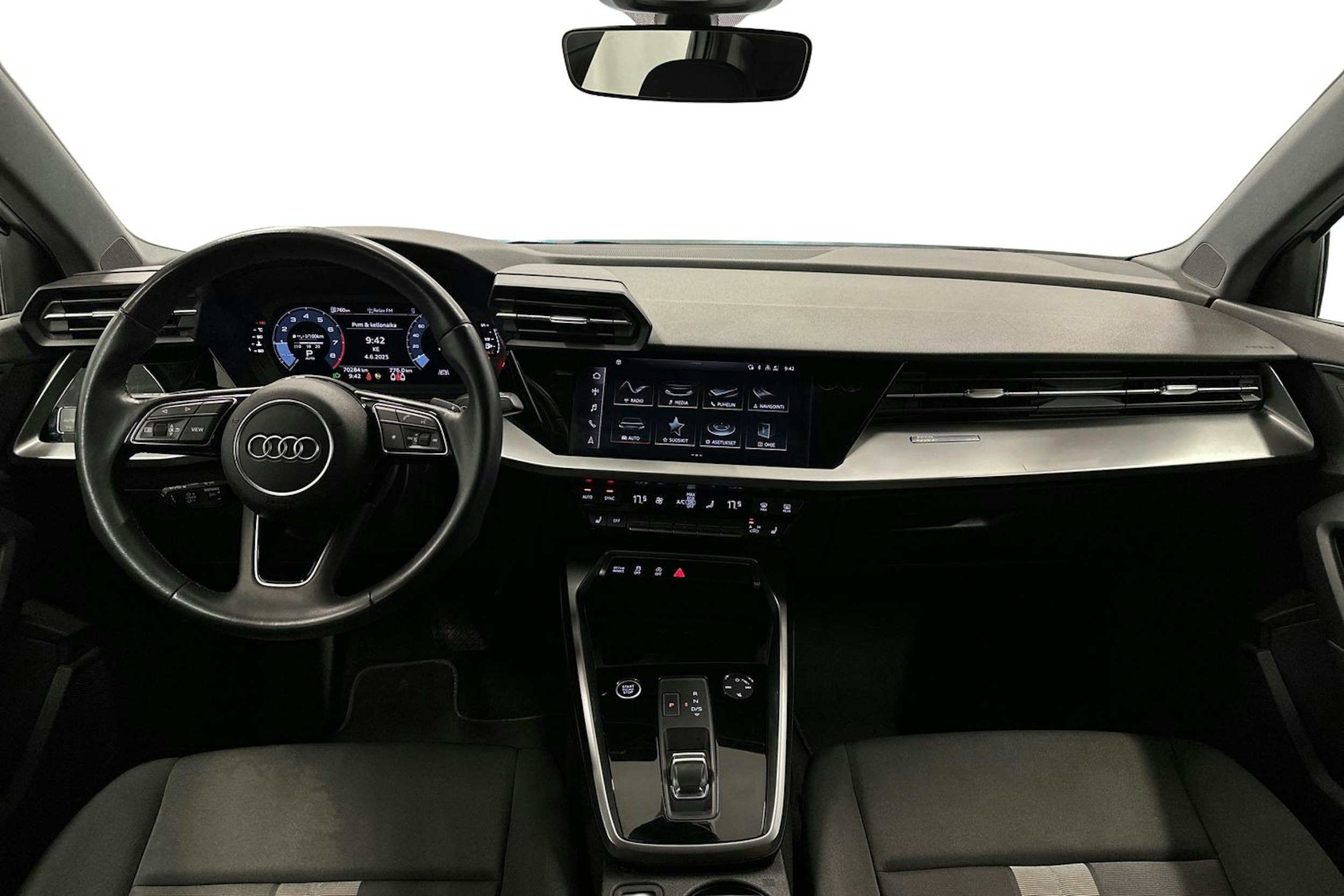 valkoinen Audi A3 2022 kuva 9.