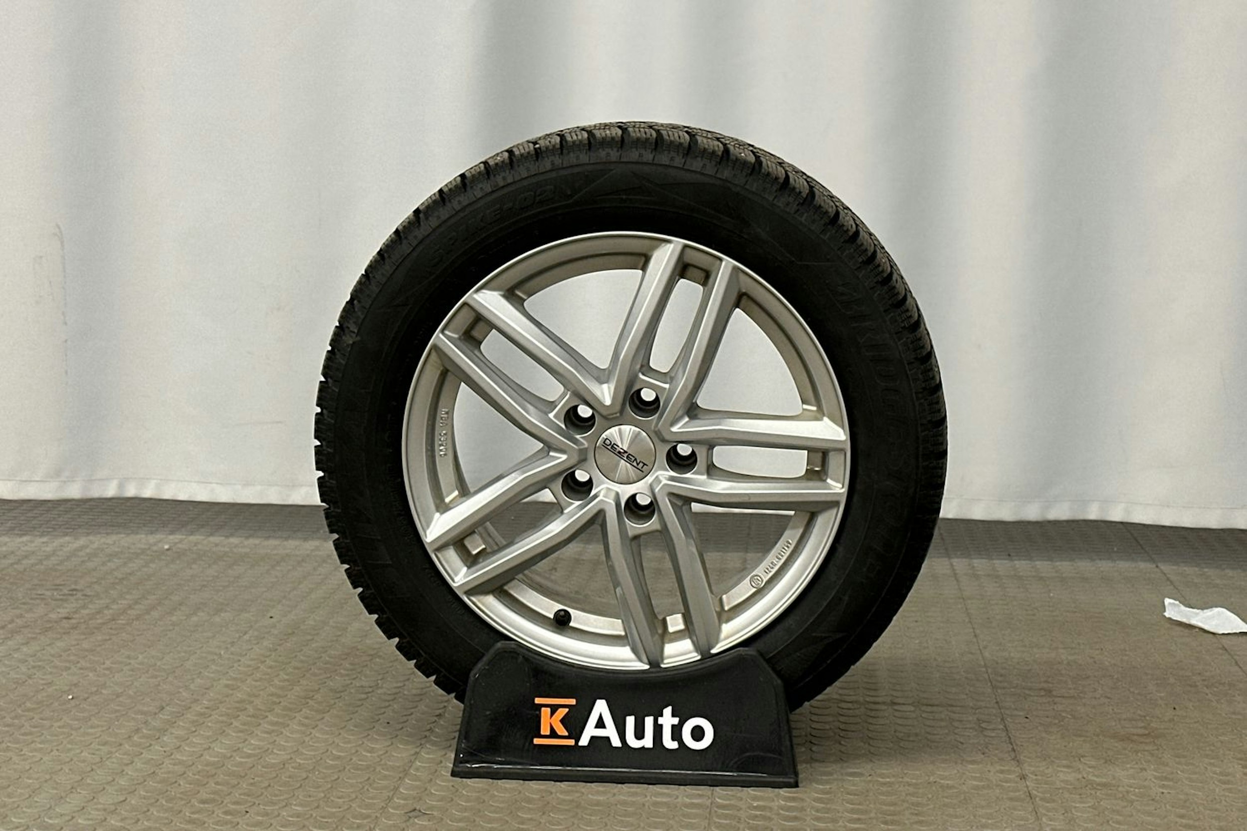 valkoinen Audi A3 2022 kuva 13.