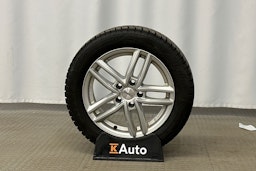 valkoinen Audi A3 2022 kuva 13.