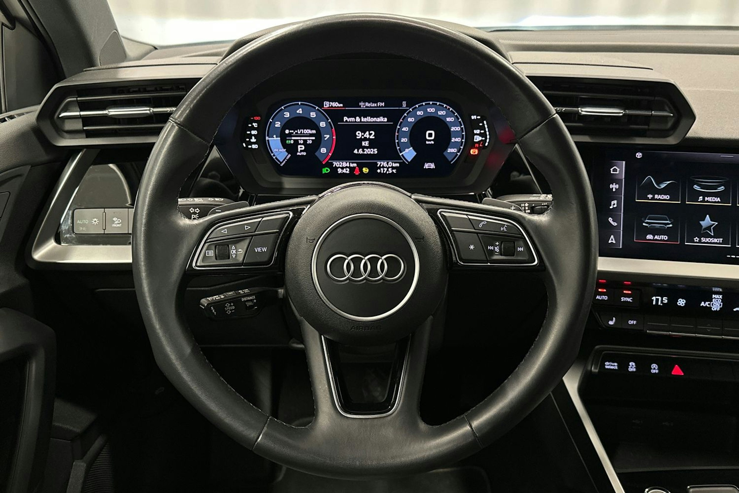 valkoinen Audi A3 2022 kuva 15.