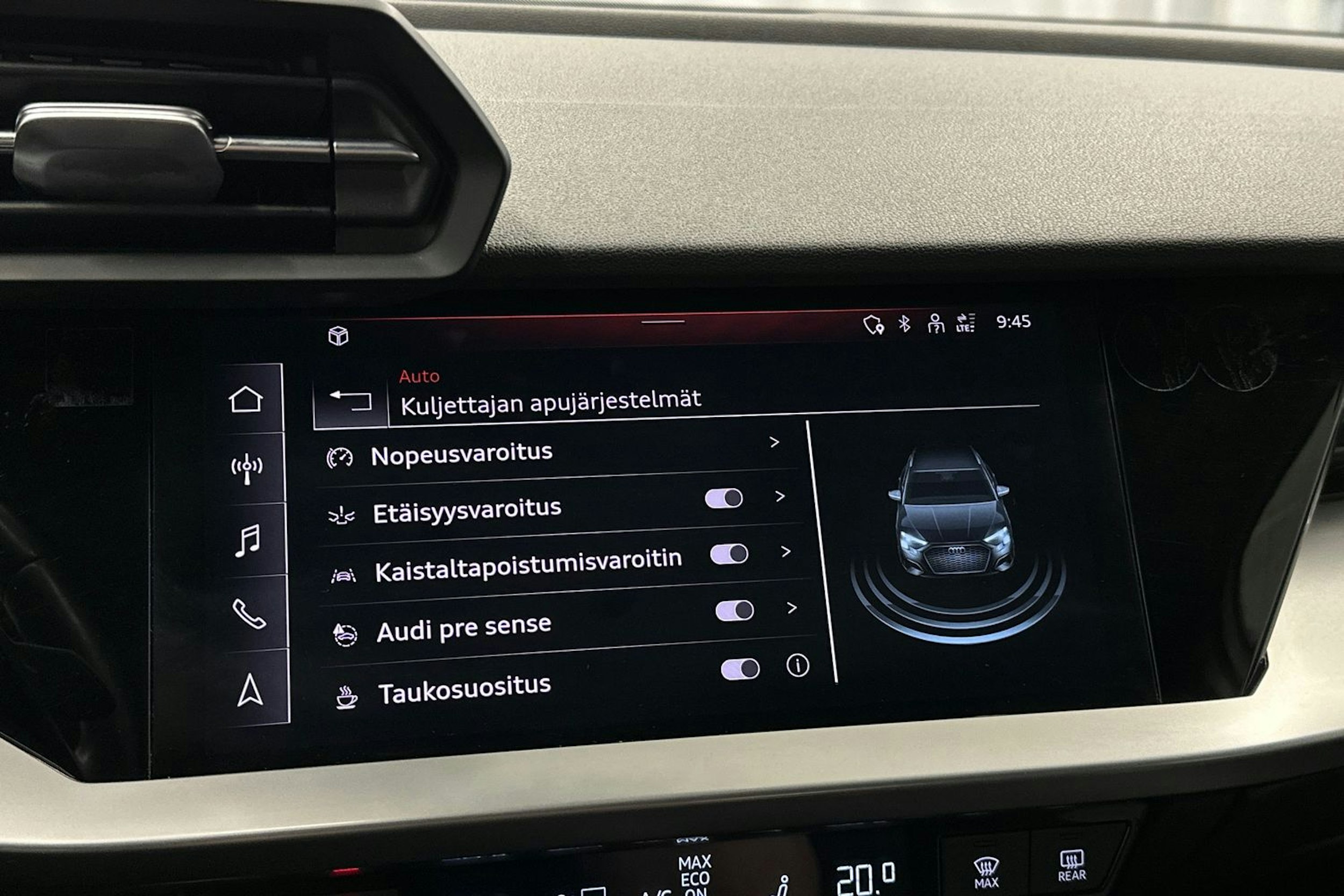 valkoinen Audi A3 2022 kuva 25.