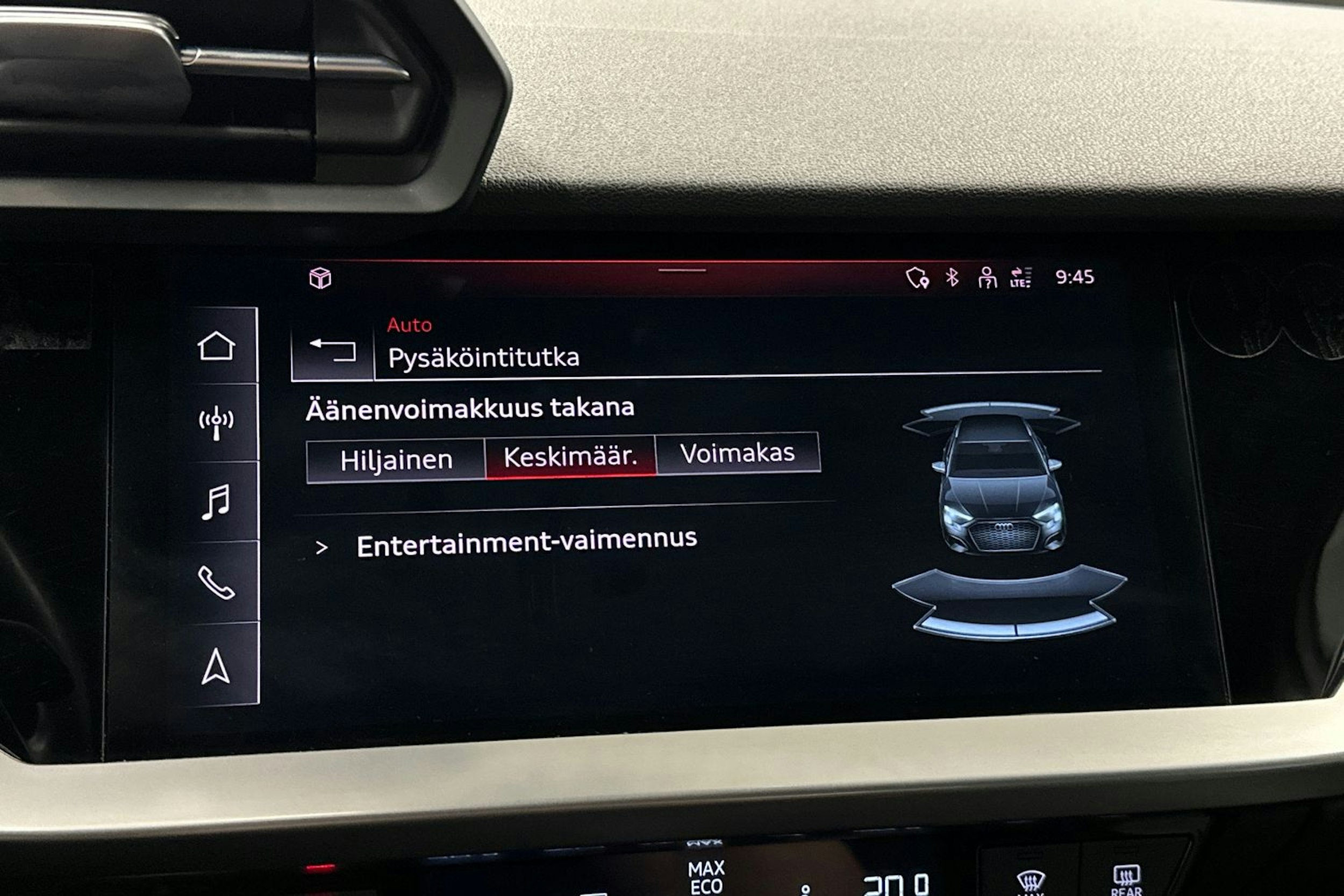 valkoinen Audi A3 2022 kuva 26.