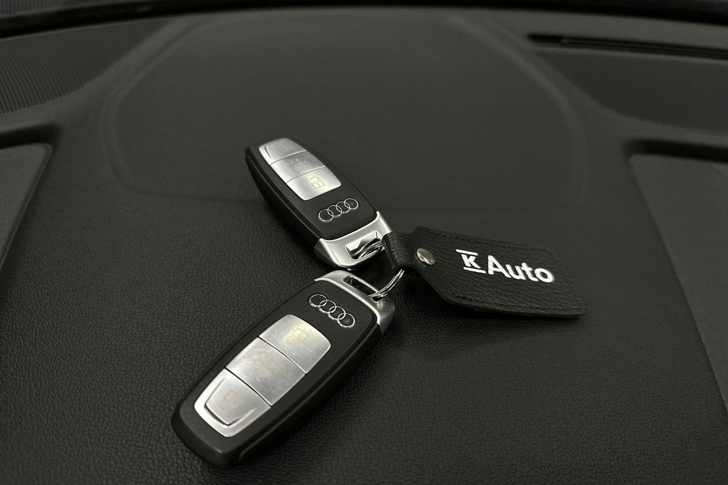 valkoinen Audi A3 2022 kuva 28.