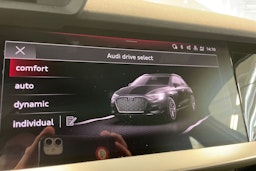 valkoinen Audi A3 2022 kuva 21.