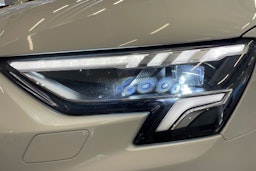 valkoinen Audi A3 2022 kuva 23.