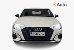 valkoinen Audi A3 2022 kuva 5.