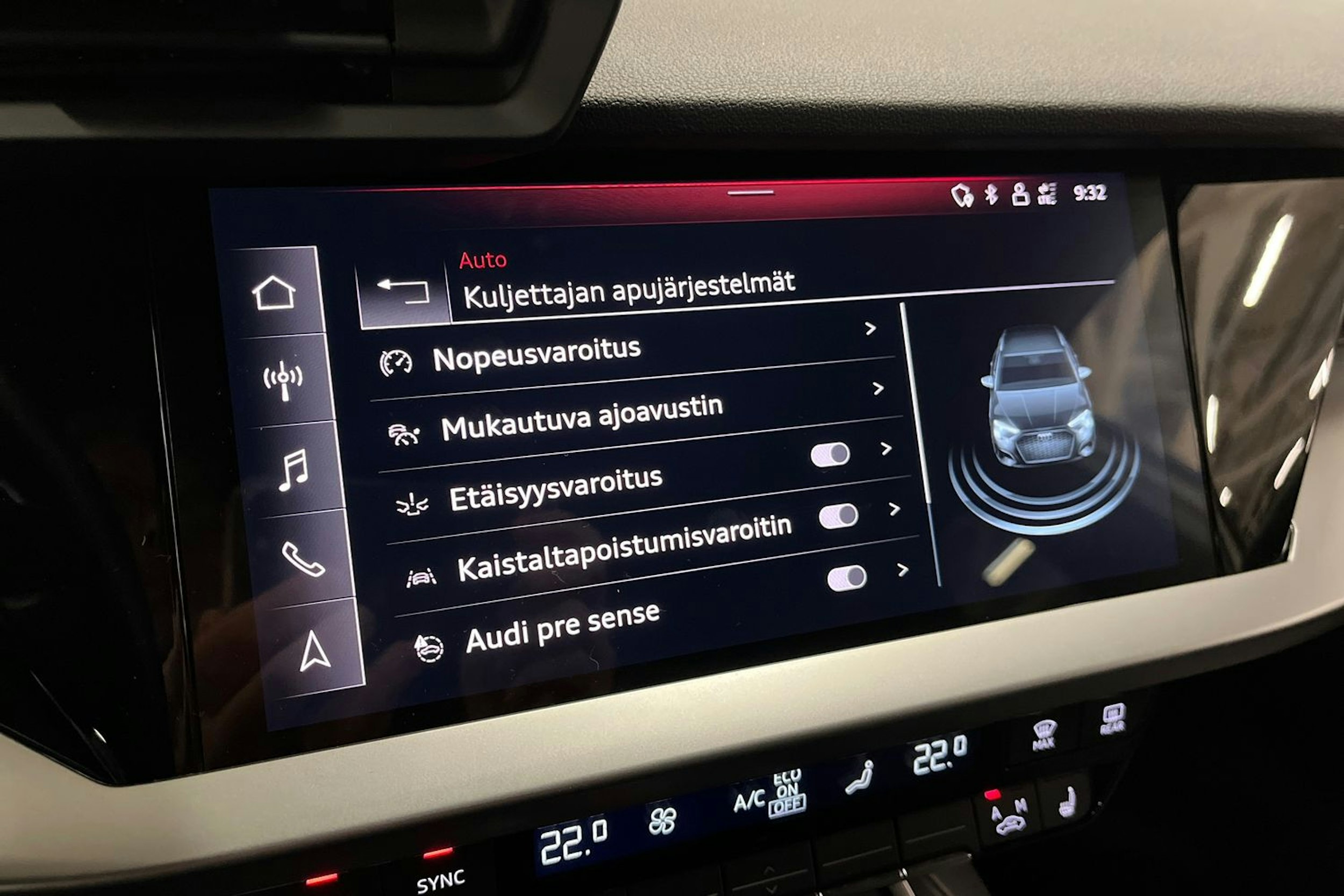 valkoinen Audi A3 2022 kuva 23.