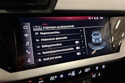 valkoinen Audi A3 2022 kuva 23.