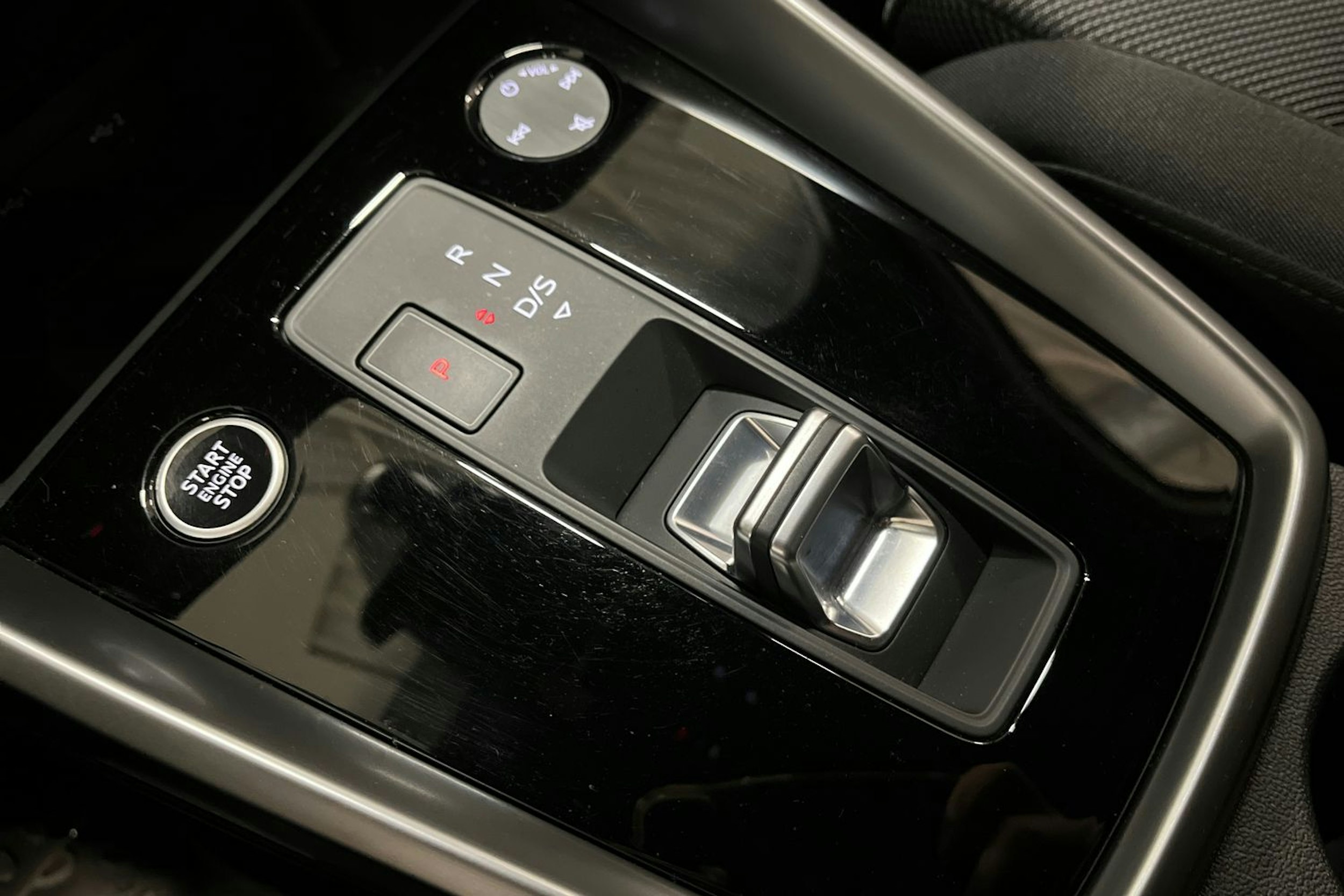 valkoinen Audi A3 2022 kuva 27.