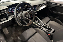 musta Audi A3 2022 kuva 3.