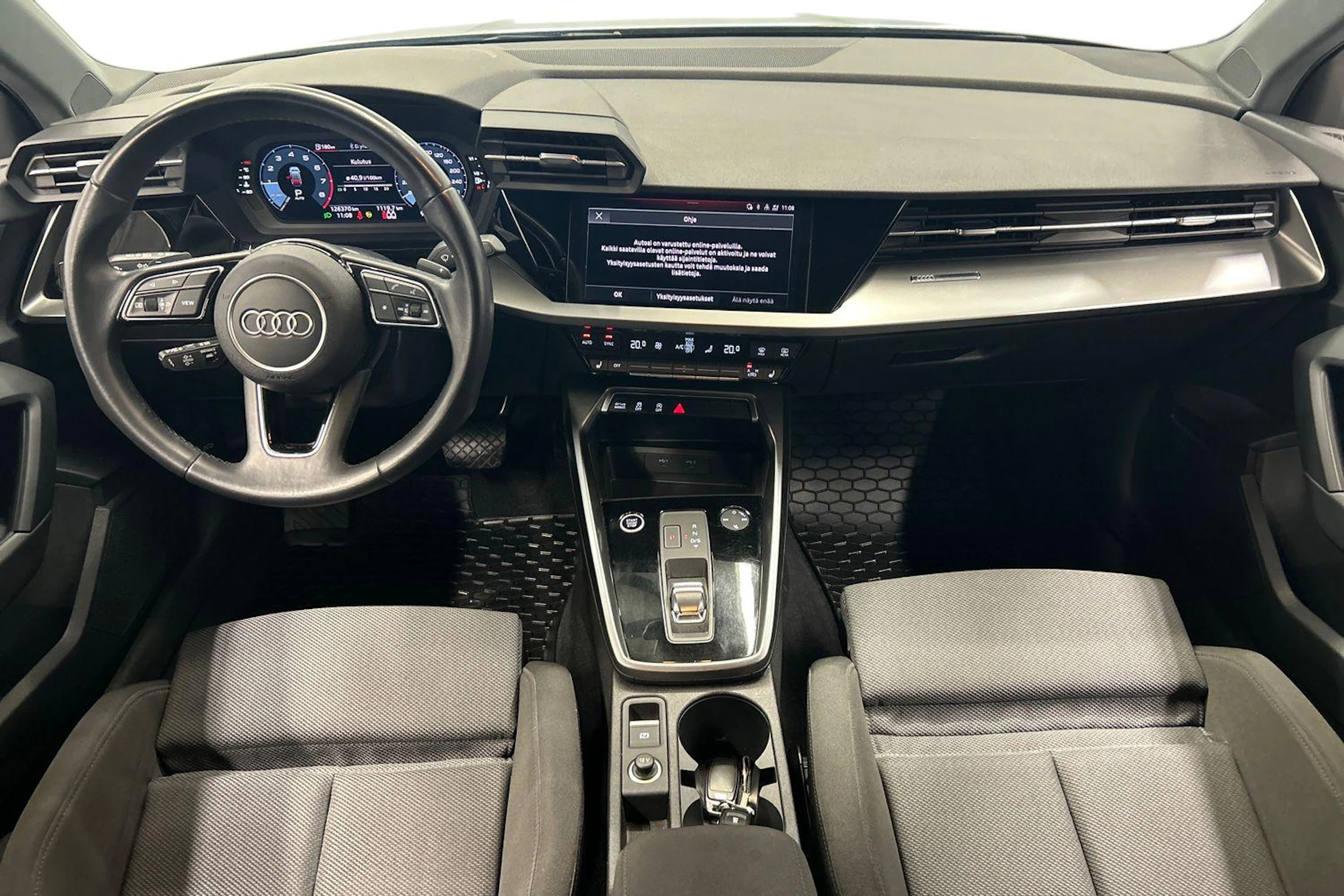 musta Audi A3 2022 kuva 7.