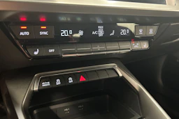 musta Audi A3 2022 kuva 20.