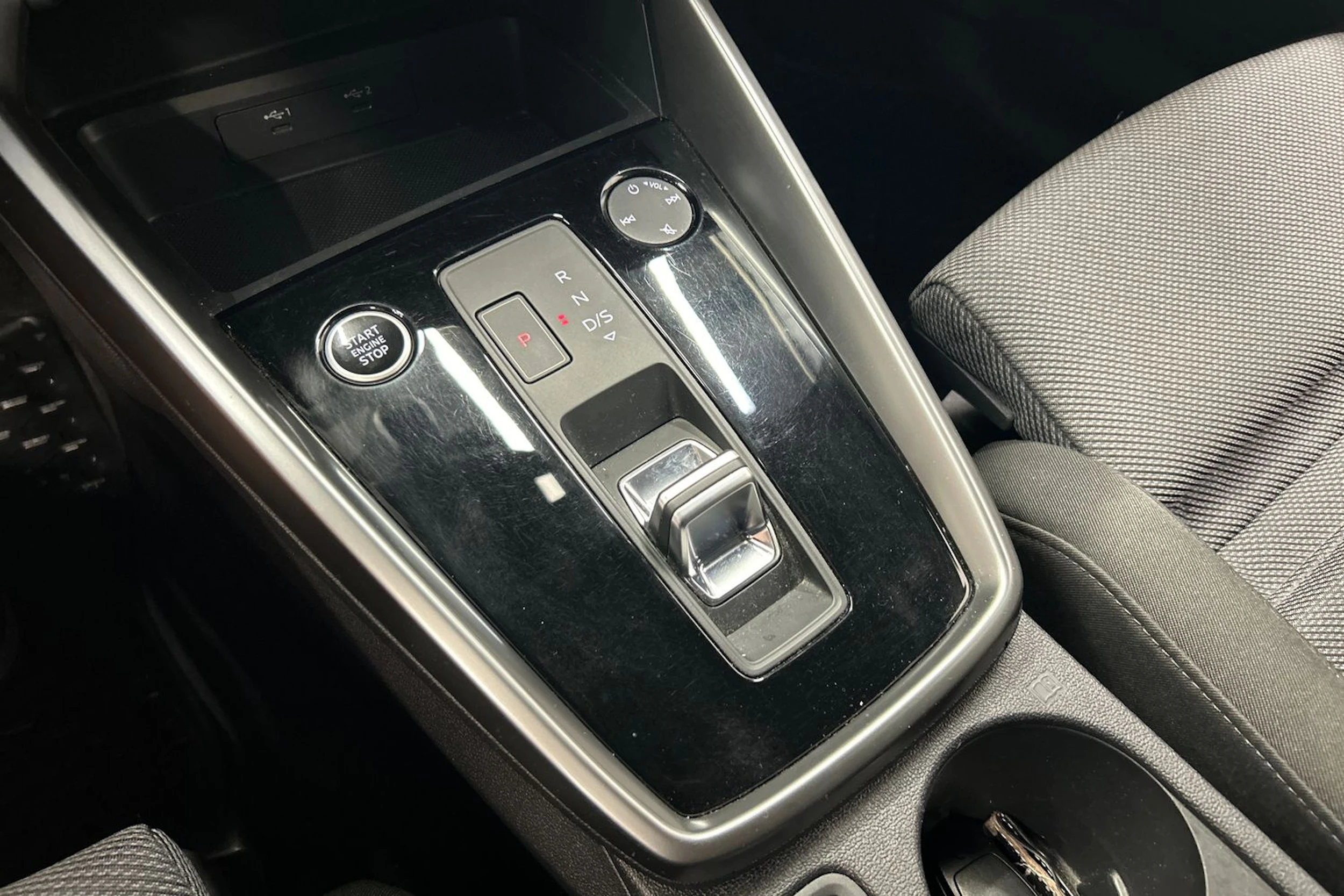 musta Audi A3 2022 kuva 21.
