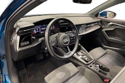 sininen Audi A3 2022 kuva 7.