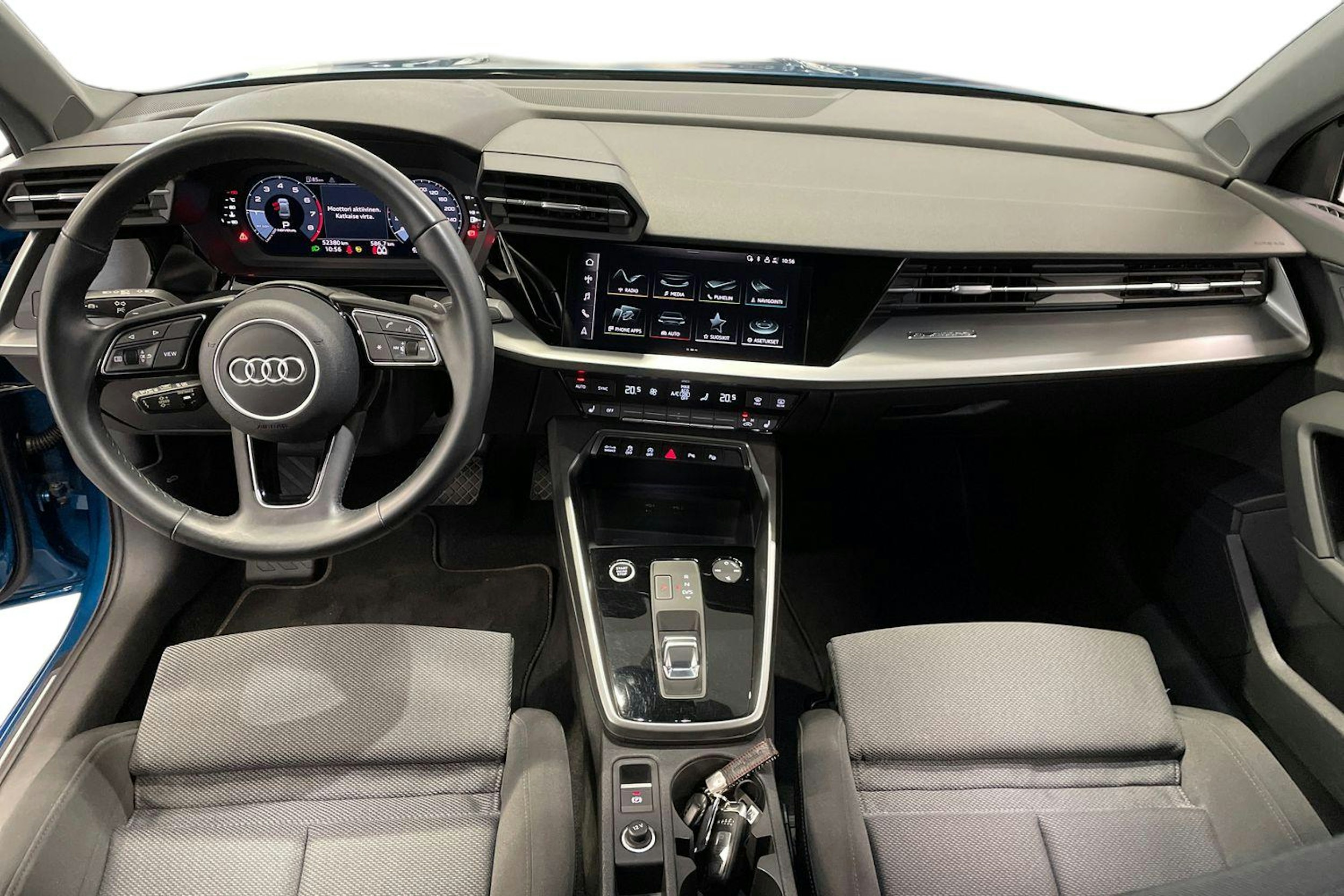 sininen Audi A3 2022 kuva 9.