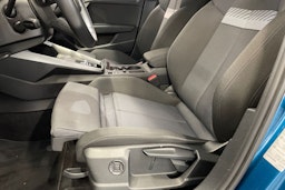 sininen Audi A3 2022 kuva 14.