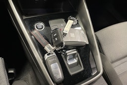 sininen Audi A3 2022 kuva 18.
