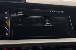 sininen Audi A3 2022 kuva 25.